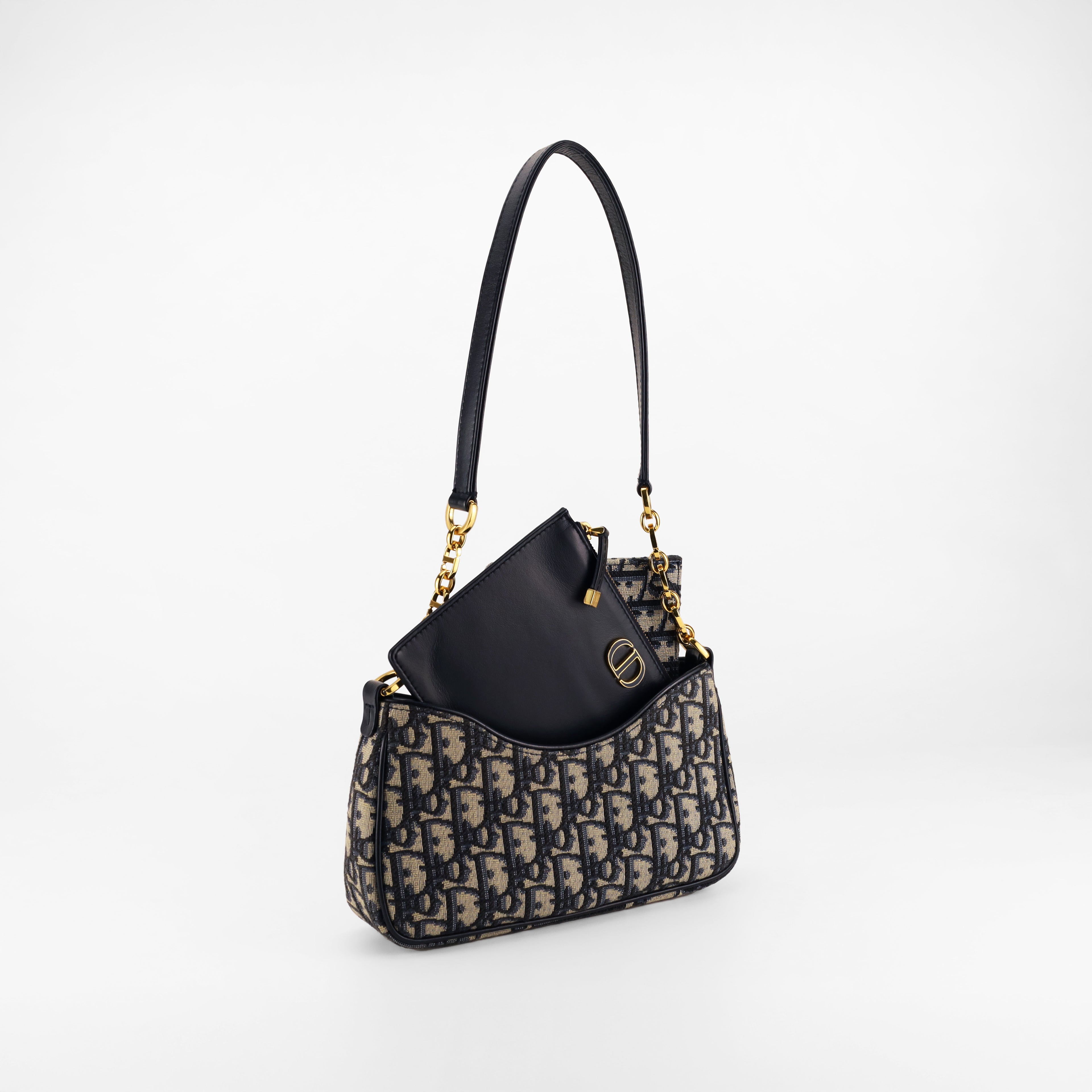 DIOR 30 MONTAIGNE HOBO AVENUE