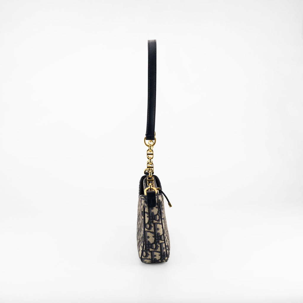 DIOR 30 MONTAIGNE HOBO AVENUE