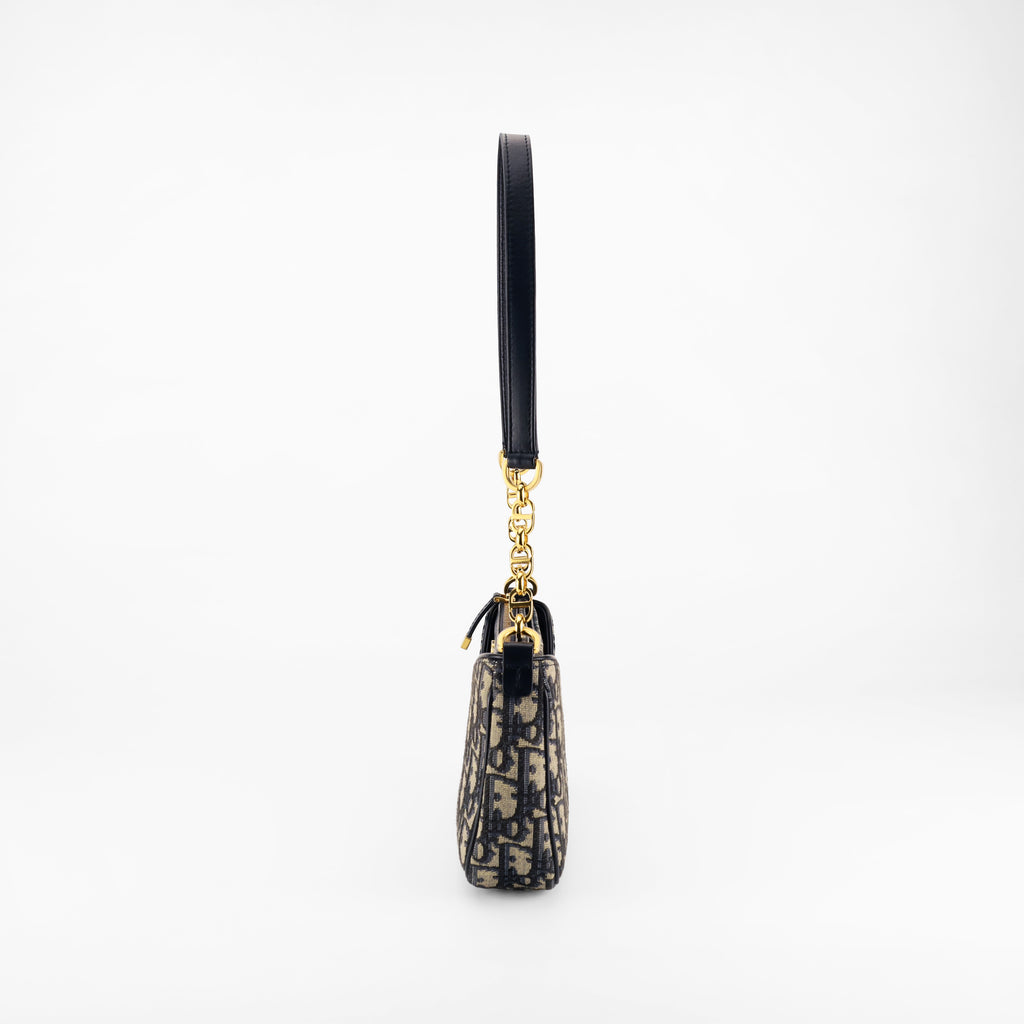 DIOR 30 MONTAIGNE HOBO AVENUE