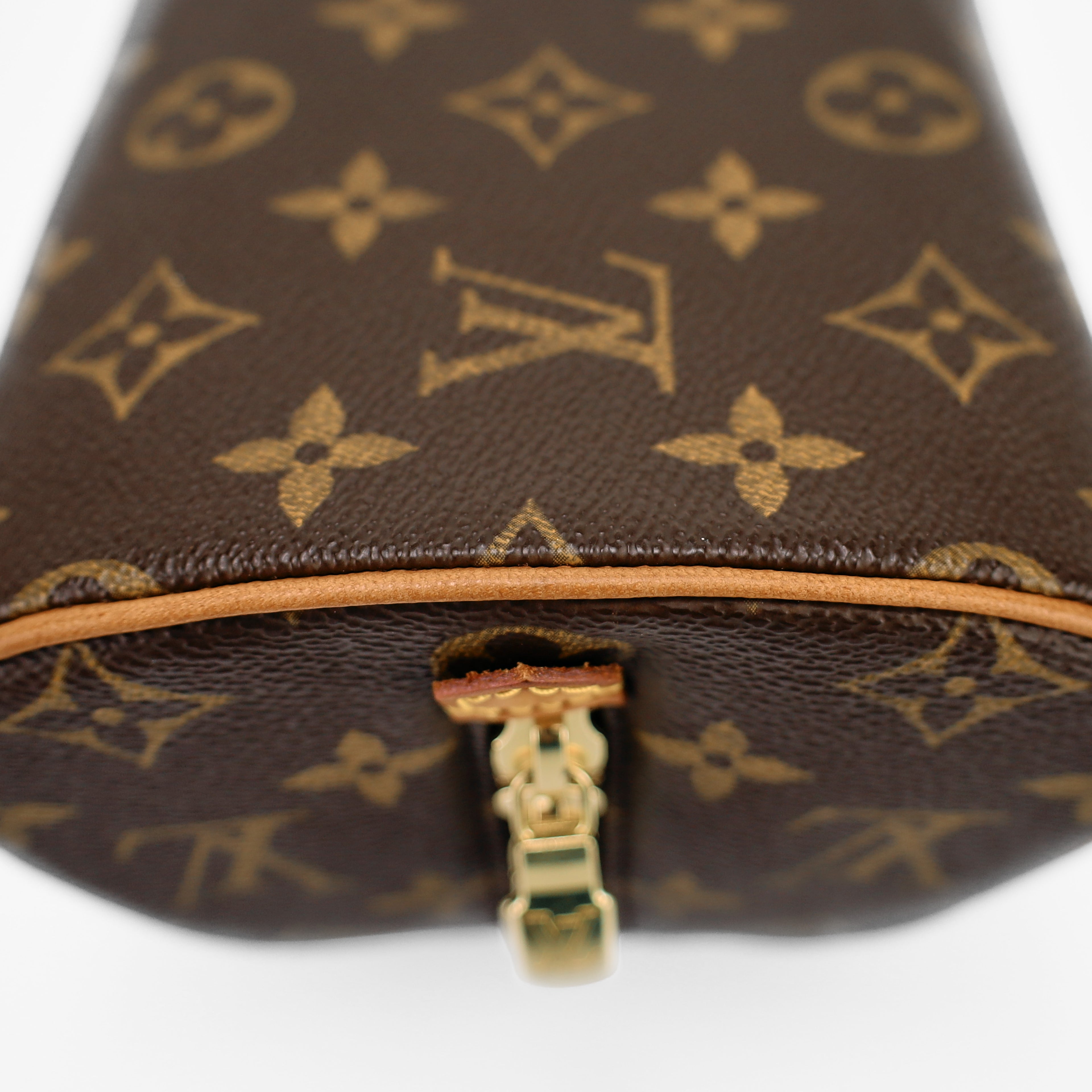 LOUIS VUITTON VINTAGE MINI RIVERA
