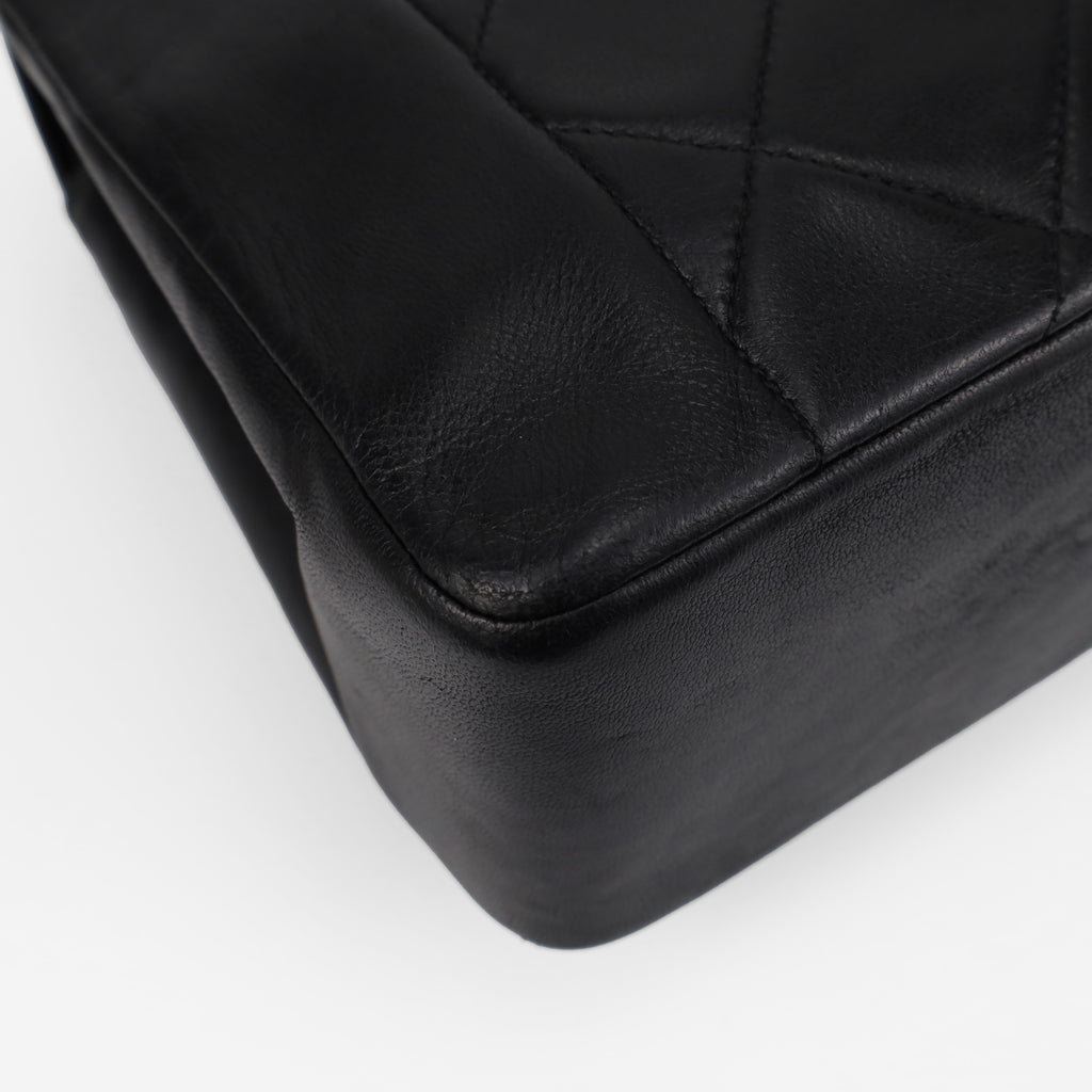 CHANEL VINTAGE DIANA MEDIUM FLAP