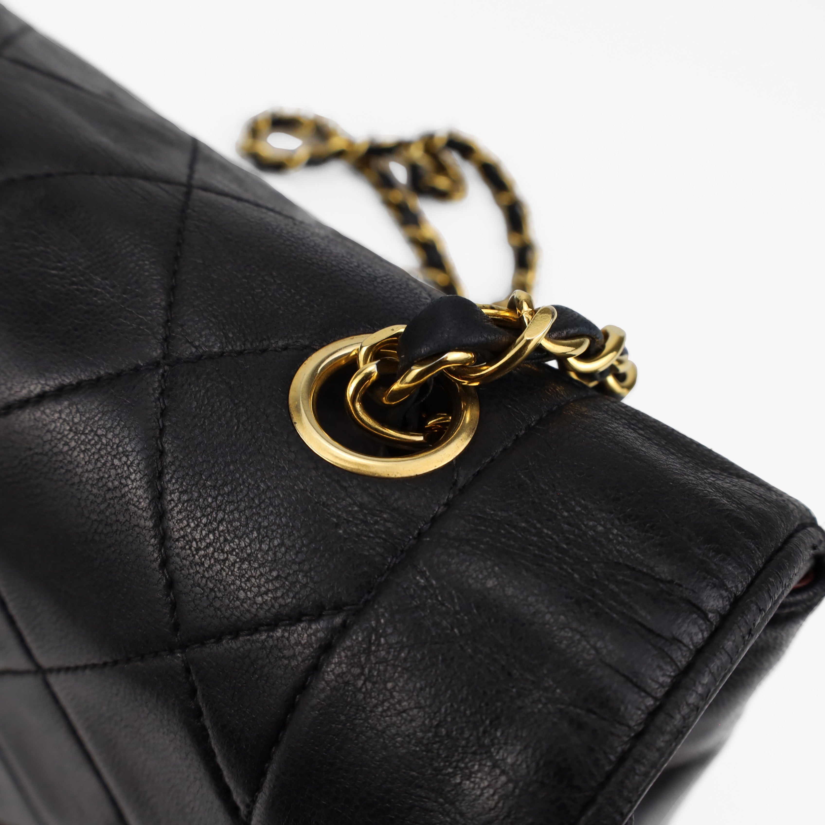 CHANEL VINTAGE DIANA MEDIUM FLAP