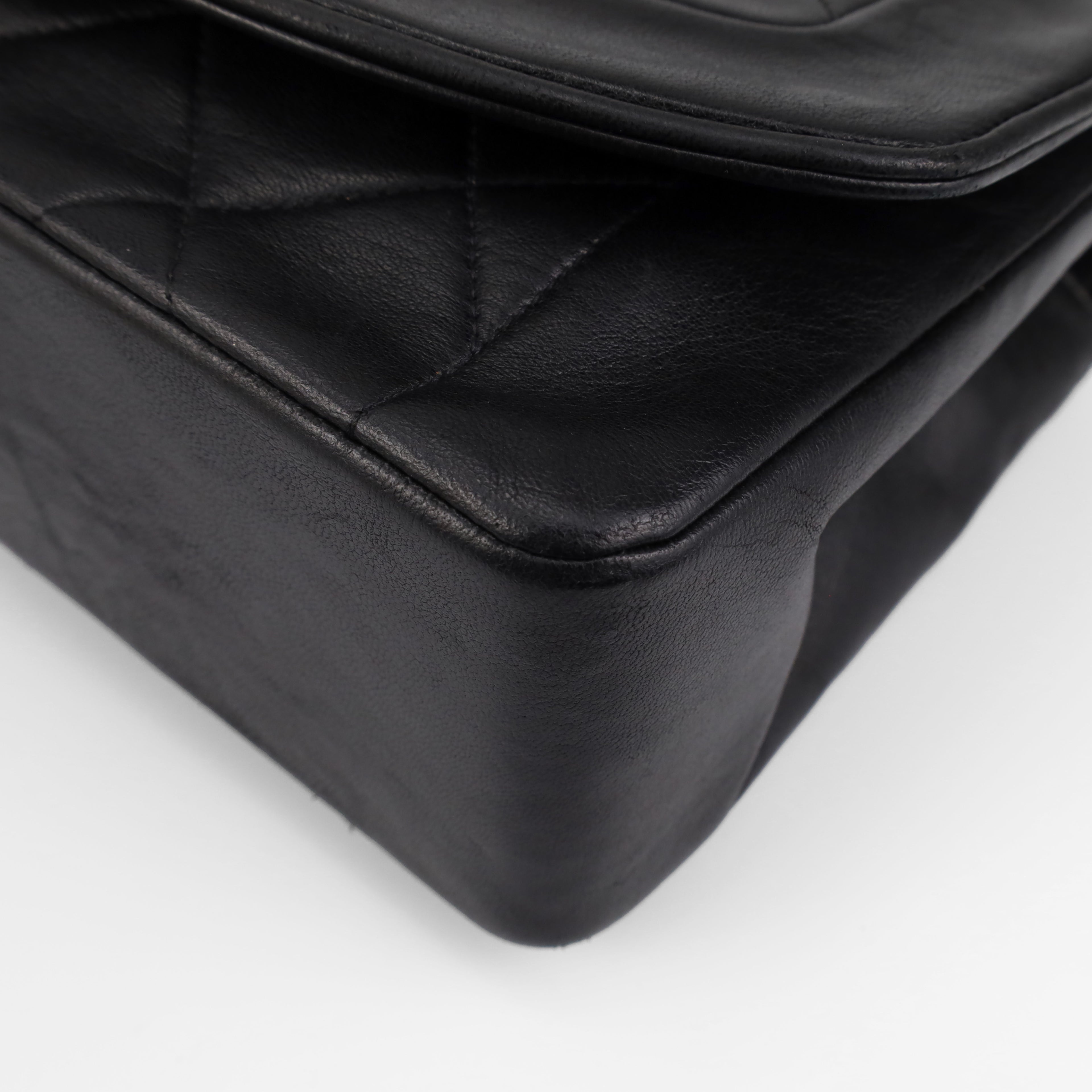 CHANEL VINTAGE DIANA MEDIUM FLAP