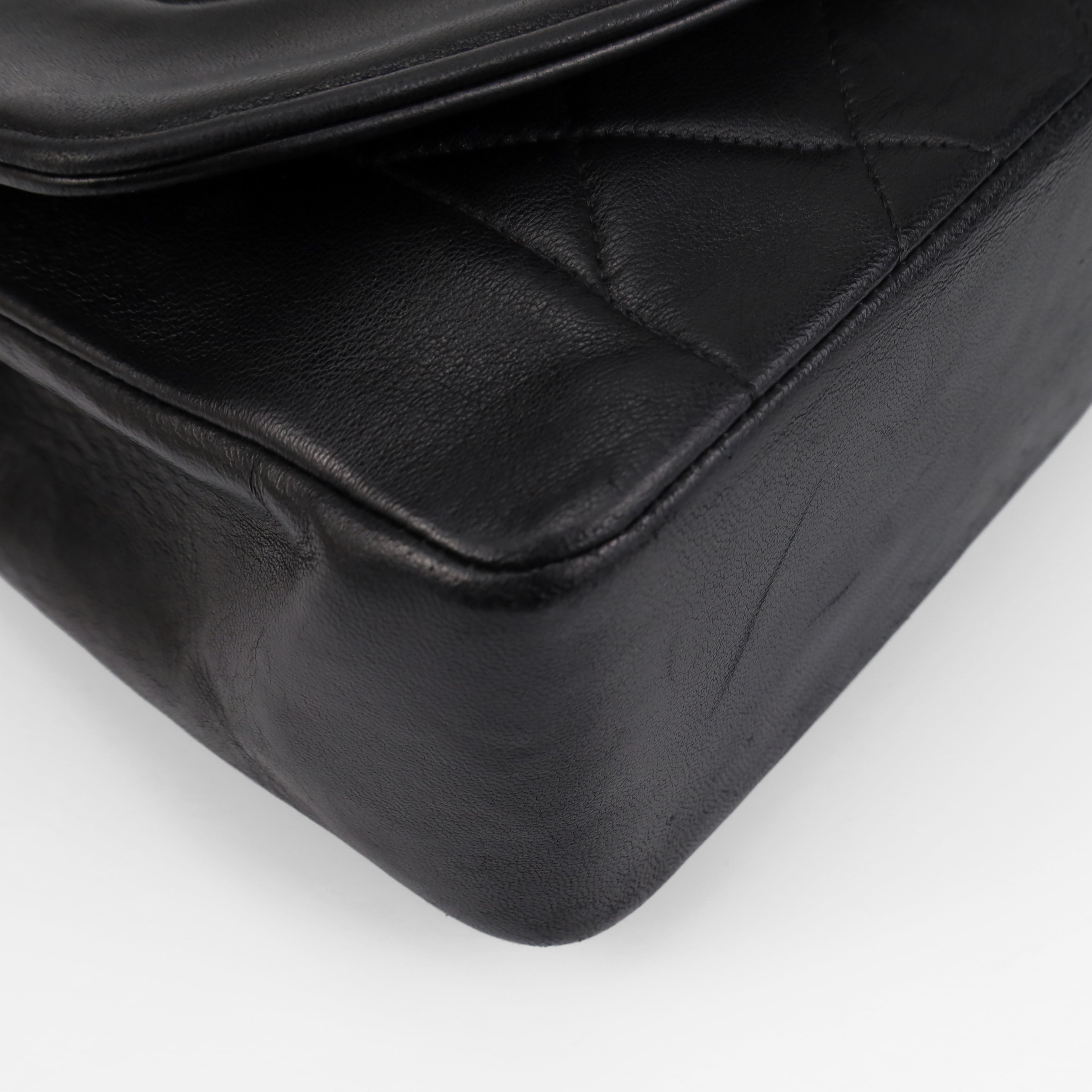 CHANEL VINTAGE DIANA MEDIUM FLAP